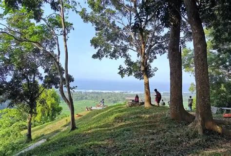 pemandangan Gunung Srandil Cilacap