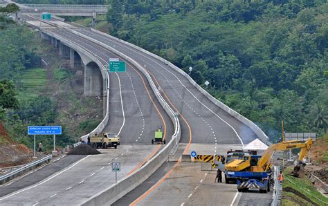 pembangunan jalan tol terbaru