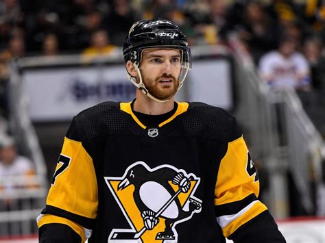 penguins player that died