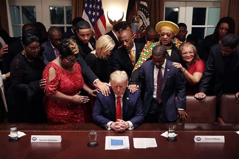 people praying to trump