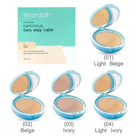 Panduan Memilih: Perbedaan Wardah Luminous dan Lightening Two Way Cake