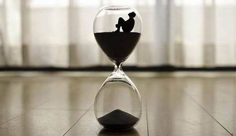 L'arte del perdere tempo. Il Tempo Trafitto di Magritte - L'Anima fa Arte