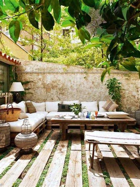 Creating Outdoor Living Spaces Outdoor rooms, Outdoor living, Outdoor