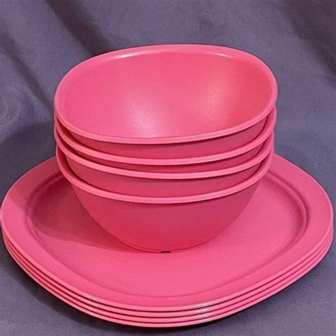 Perfectly Pink Serving Set Tupperware