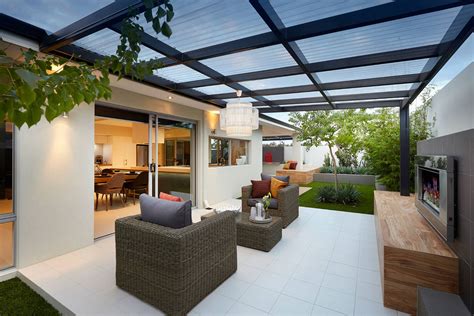 Pergola With Plexiglass Roof