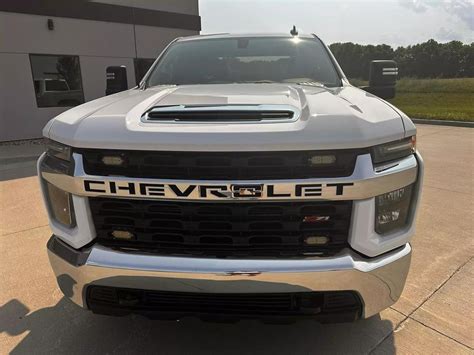 Perkins Auto Peculiar Mo