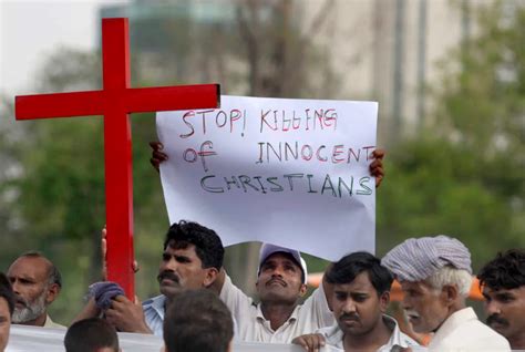 persecution meaning in marathi with example