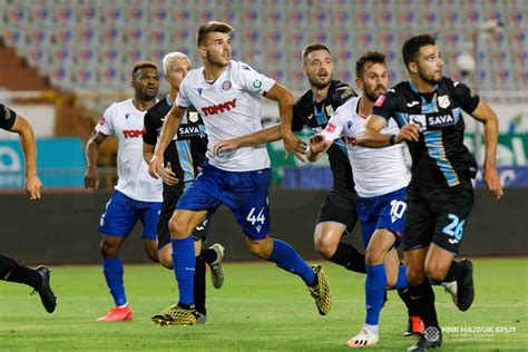 Persiapan Tim Hajduk Split dan Rijeka Menjelang Pertandingan