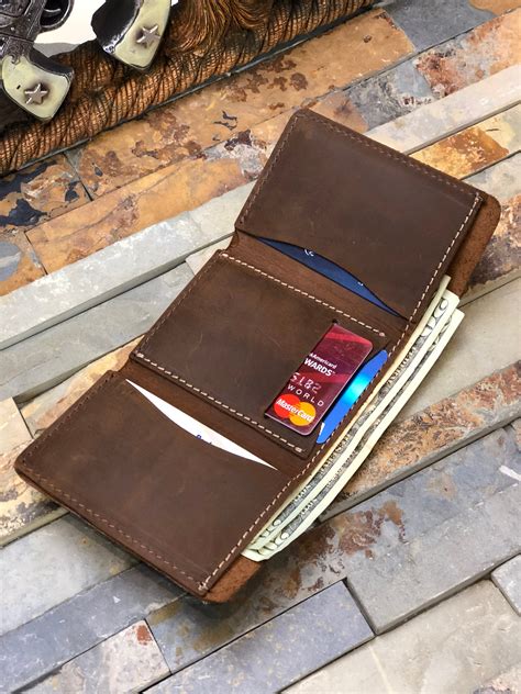 personalized mens leather trifold wallet
