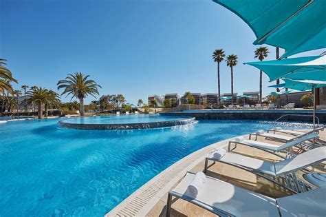 perth hotels with swimming pool