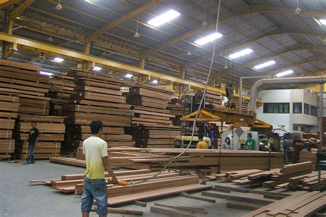 perusahaan kayu terbesar di indonesia
