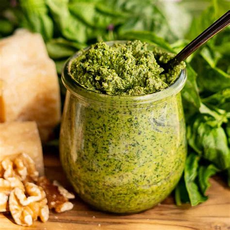 Pesto Basil Walnut