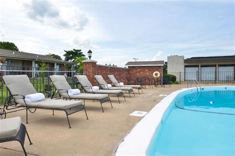 Pet Friendly Lodging Springfield Mo