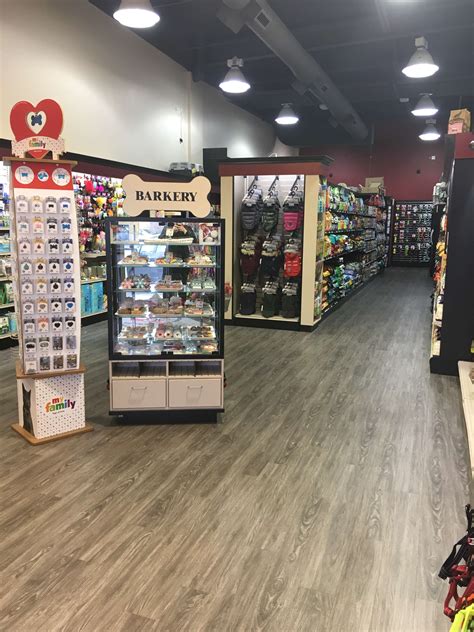 pet supply stores in oakville
