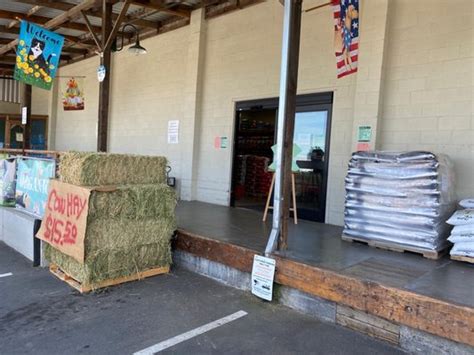 Petaluma Feed Store Hours