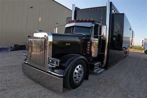 Peterbilt Customization