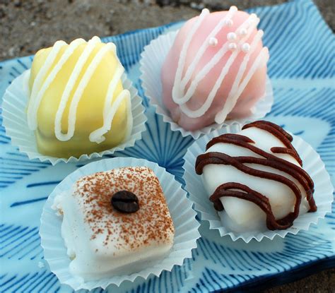 Best 118 box cake mix cakes....easy ideas on Pinterest Biscuit, Conch fritters and Petit fours