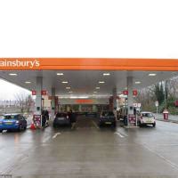 petrol stations in scarborough