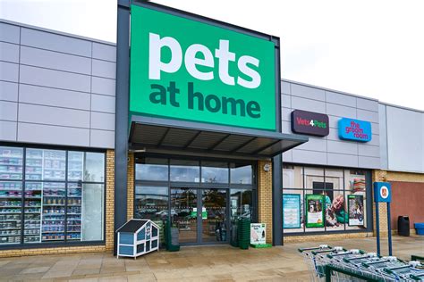 CSP Pets at Home open new concept 'Whiskers 'n Paws' store in Dorking