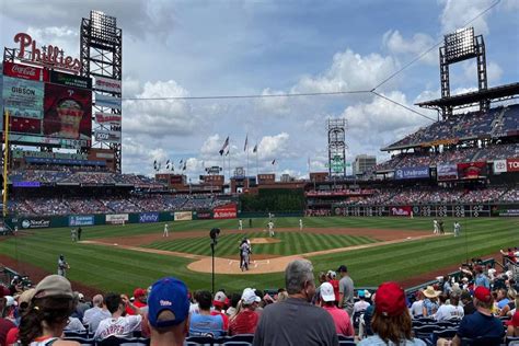 phillies box office phone number