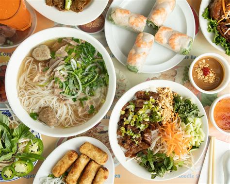 pho cuon near me delivery