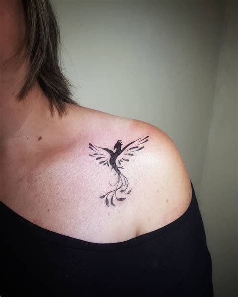 Powerful Phoenix Tattoo Designs Female Shoulder References