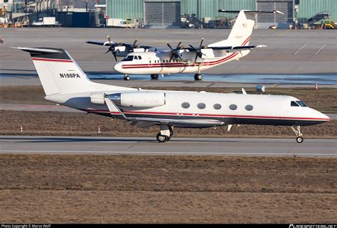 Unlock the Sky's Secrets with Phoenix Air Group: Expert飞翔指南