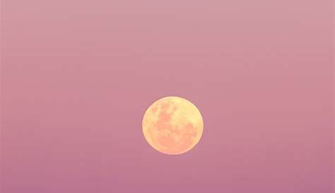 Full moon in the pink sky wallpaper #lockscreeniphone Full moon in the