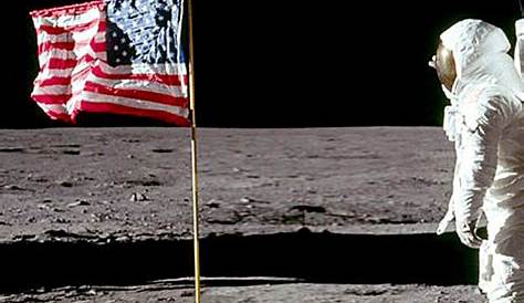 Planter le drapeau sur la Lune n'avait vraiment rien de facile | Slate.fr