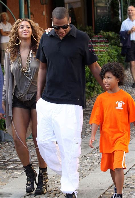 photos of jay z and beyonce's son