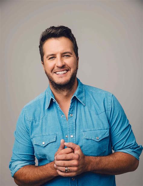 photos of luke bryan