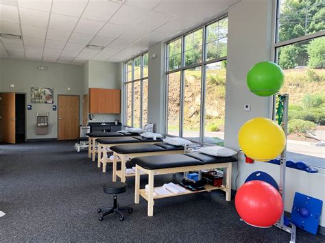 physical therapy bridgeport ave shelton ct