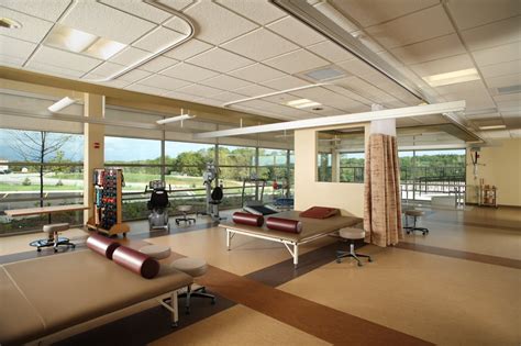 physical therapy waukesha wi