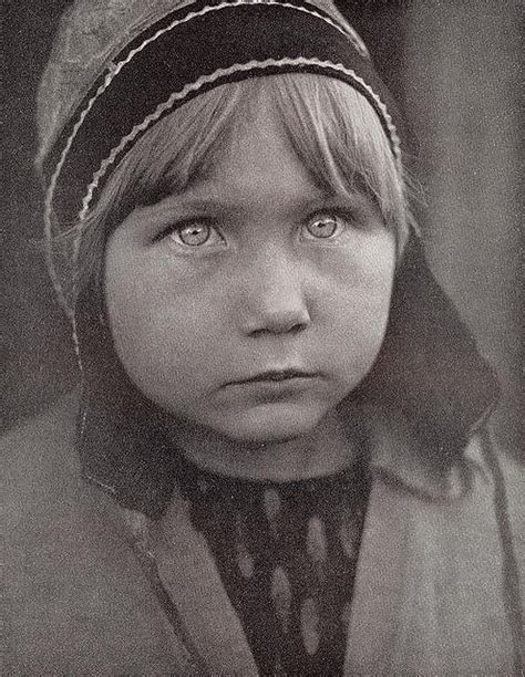 physical trait sami facial features