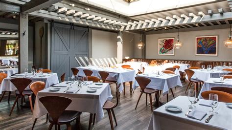 Discover the Timeless Beauty of Piazza d'Angelo: Rome's Enchanting Heart