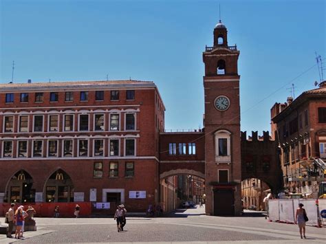 piazza trento e trieste milano