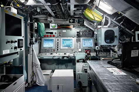 pic of submarine titan control station