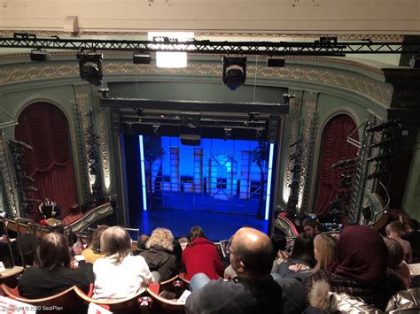 piccadilly theatre seating review