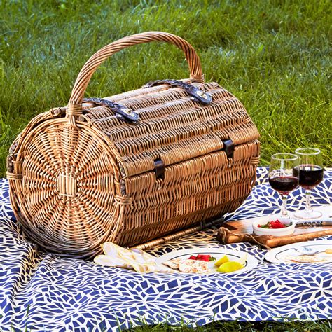 Picnic Basket Set Of 12