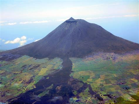 pico mountain portugal