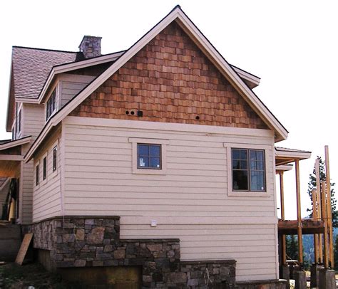 pics of houses with cedar siding