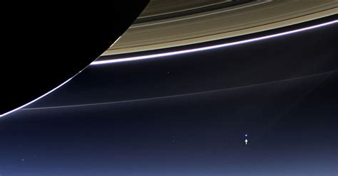 picture earth from saturn