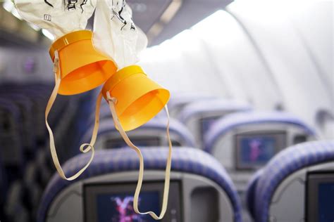 picture of airplane oxygen mask