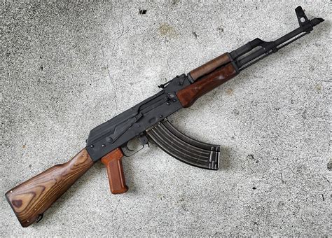 picture of an ak 47