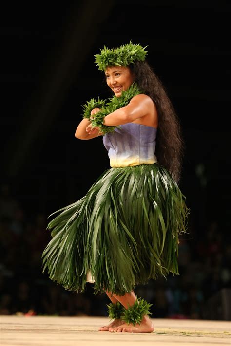 picture of hawaiian dancer