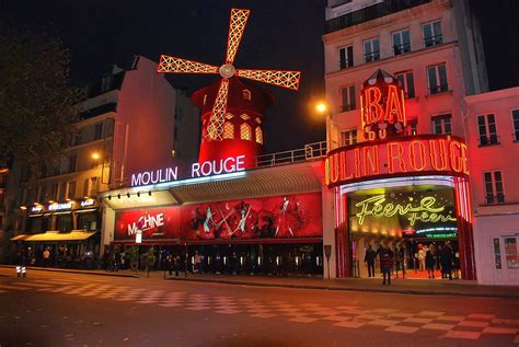picture of moulin rouge