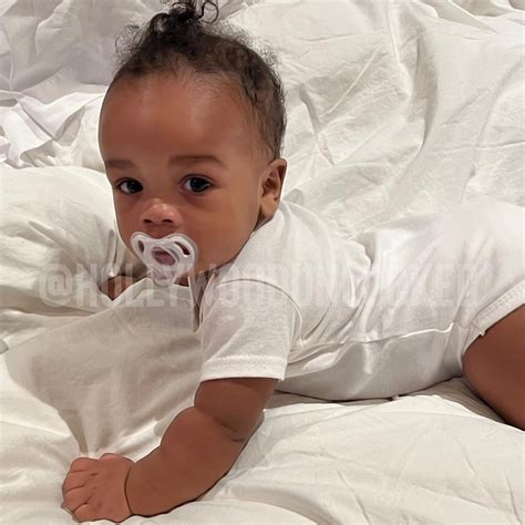 picture of rihanna baby boy