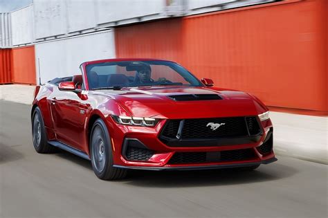 pictures of 2024 mustang convertible