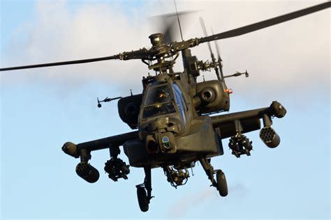 pictures of apache helicopters