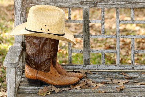 pictures of cowboy hats and boots